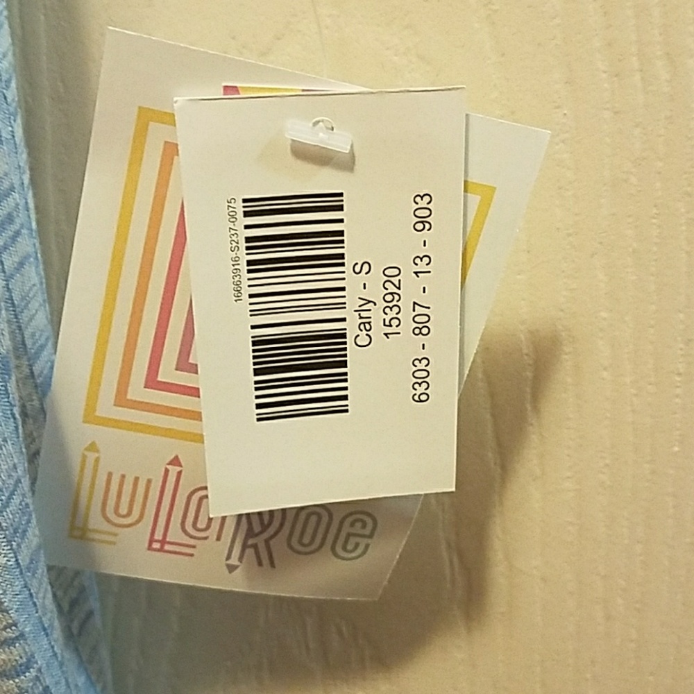 LuLaRoe carly small - Picture 2 of 3